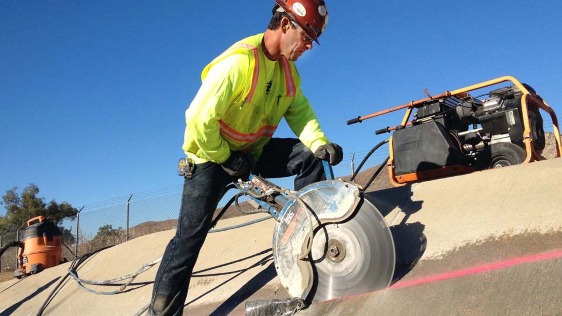 Thread the Future: Rigid Pipe Threading Machine Rental for Seamless Projects
