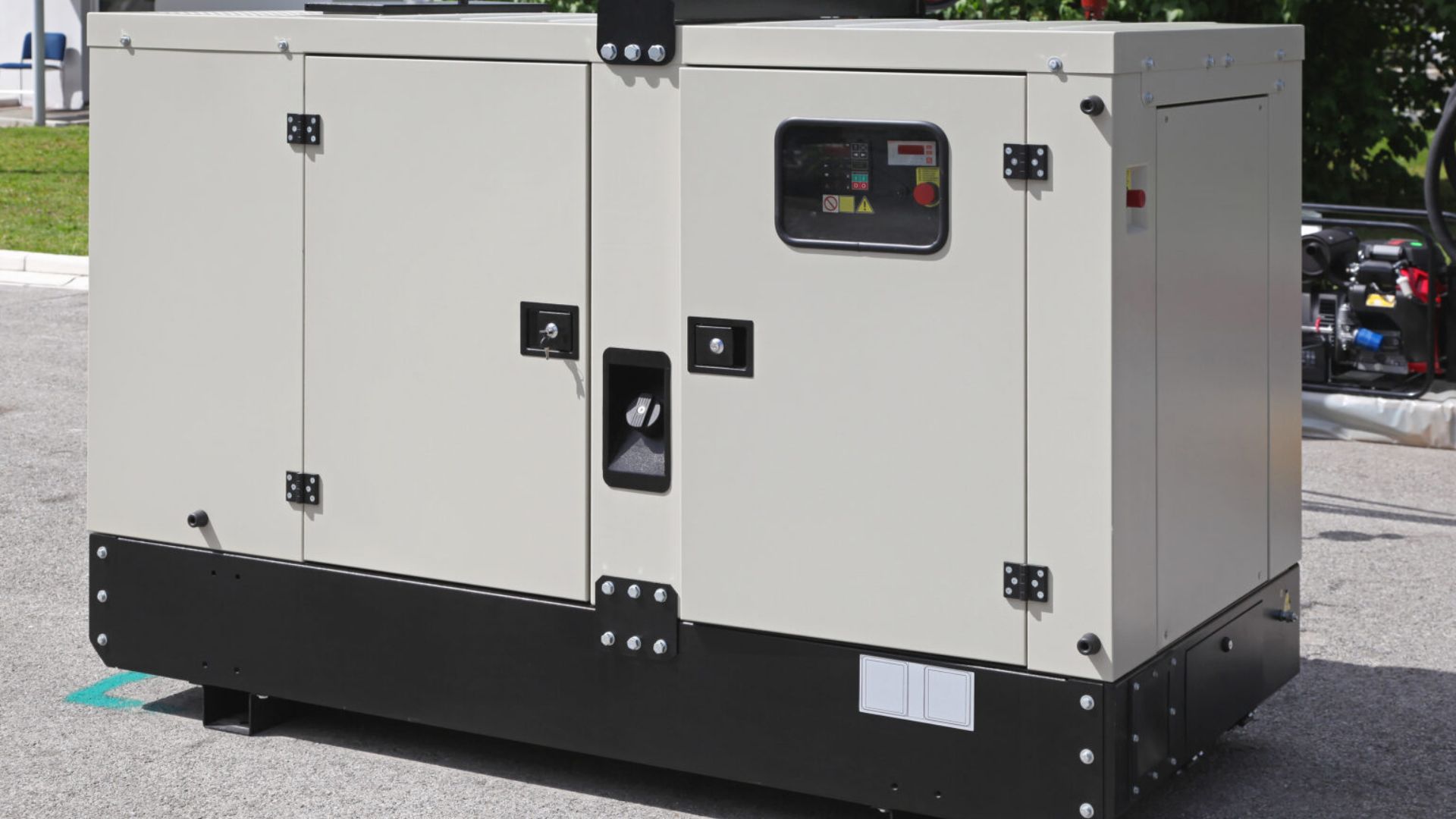 How Can You Power Up Events with a 100kW Generator Rental